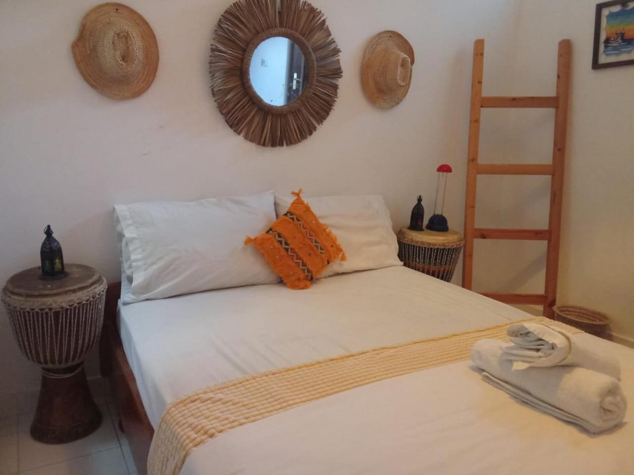 Surfer Rosa Hostel Tamraght 외부 사진